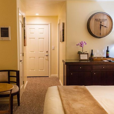 The Vendange Carmel Inn & Suites Carmel-by-the-Sea Exterior foto