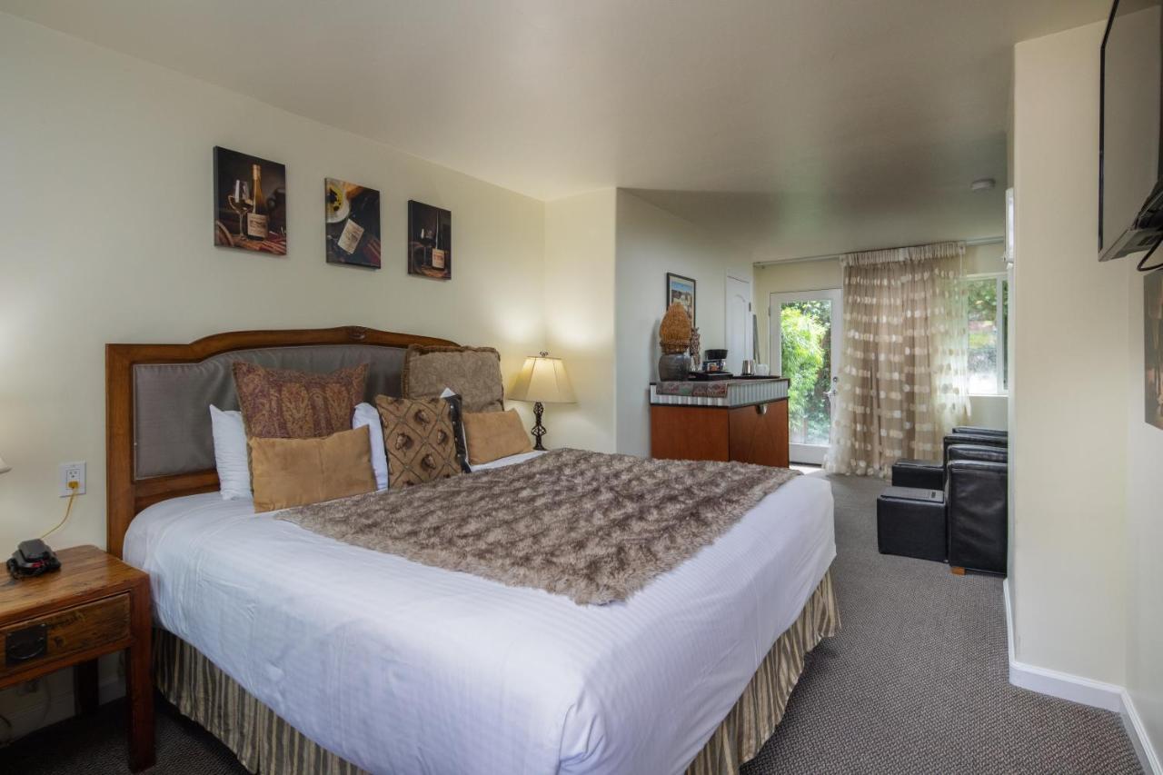 The Vendange Carmel Inn & Suites Carmel-by-the-Sea Exterior foto