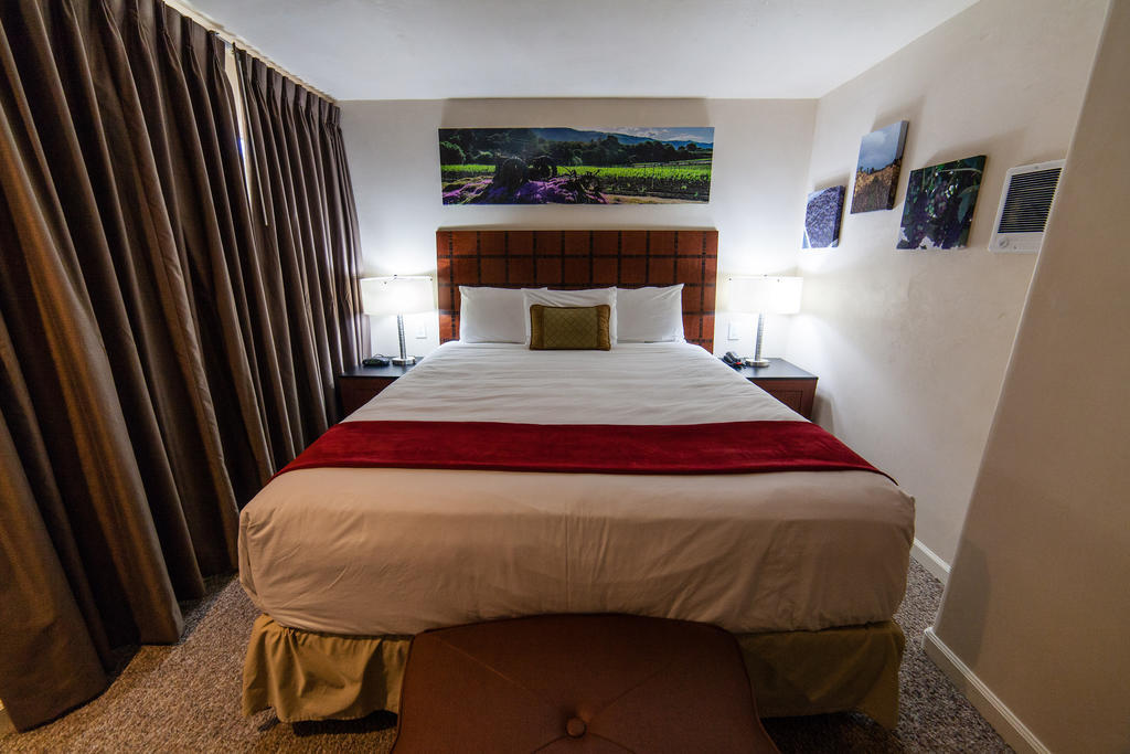 The Vendange Carmel Inn & Suites Carmel-by-the-Sea Quarto foto