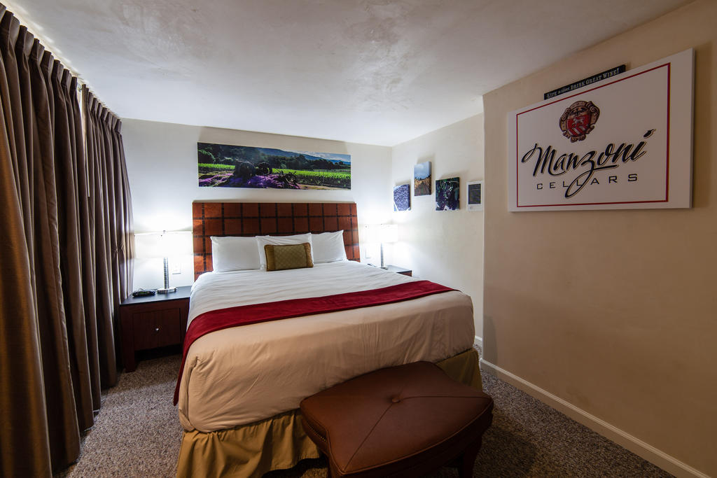 The Vendange Carmel Inn & Suites Carmel-by-the-Sea Quarto foto