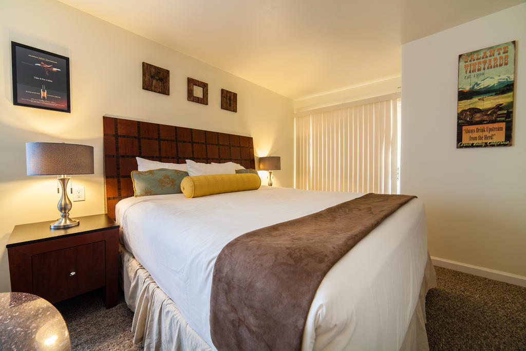 The Vendange Carmel Inn & Suites Carmel-by-the-Sea Quarto foto