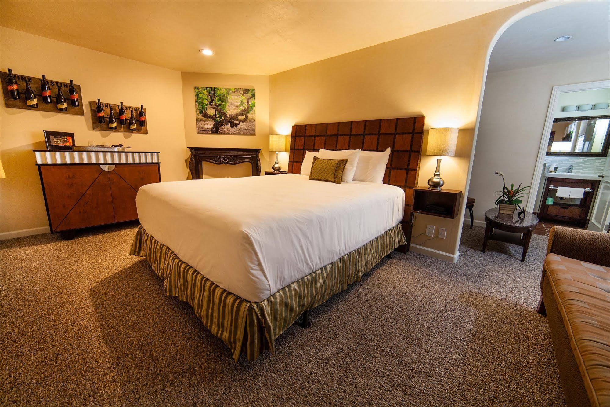 The Vendange Carmel Inn & Suites Carmel-by-the-Sea Exterior foto